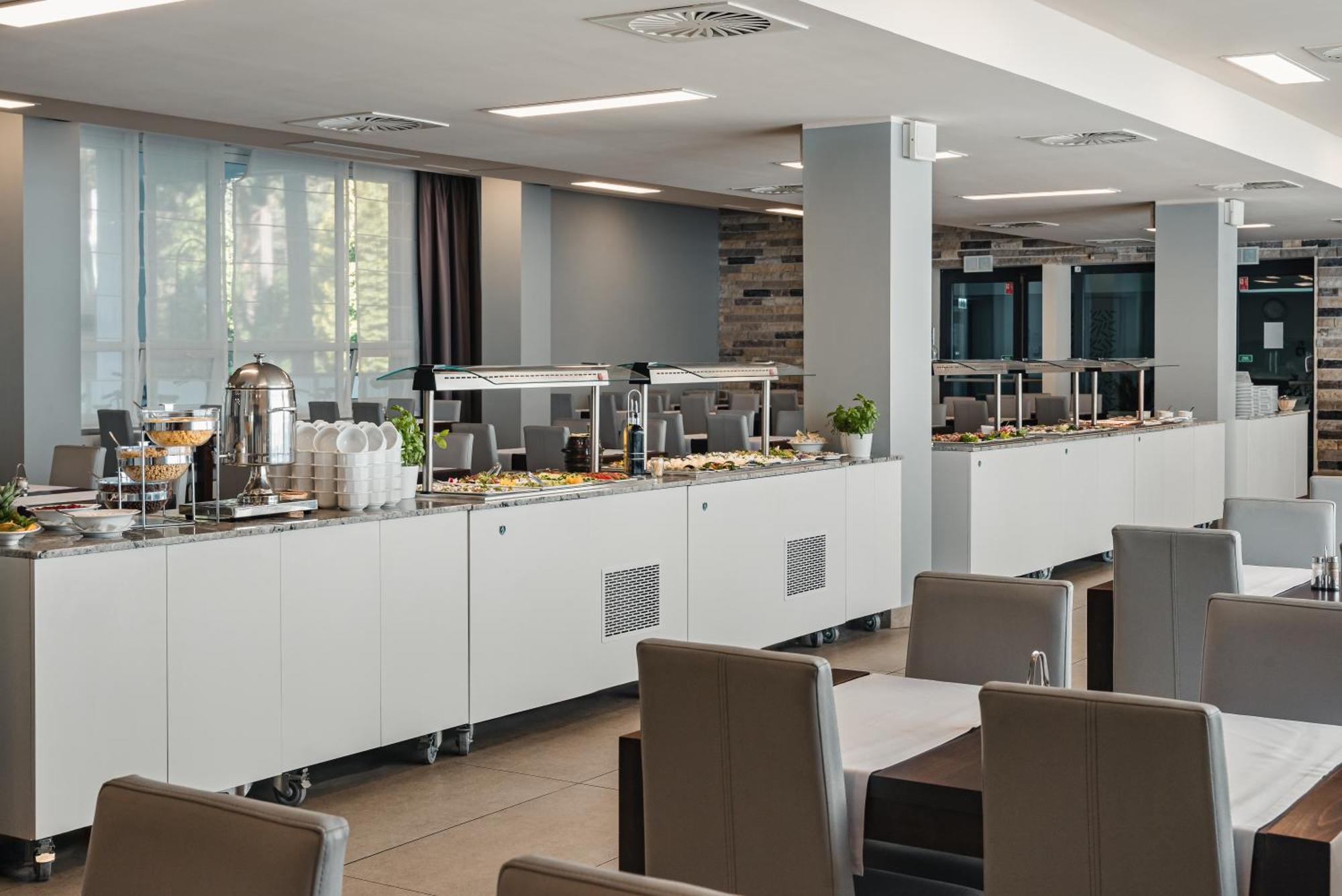 Osrodek Delfin Rewita Hotel Jurata Buitenkant foto