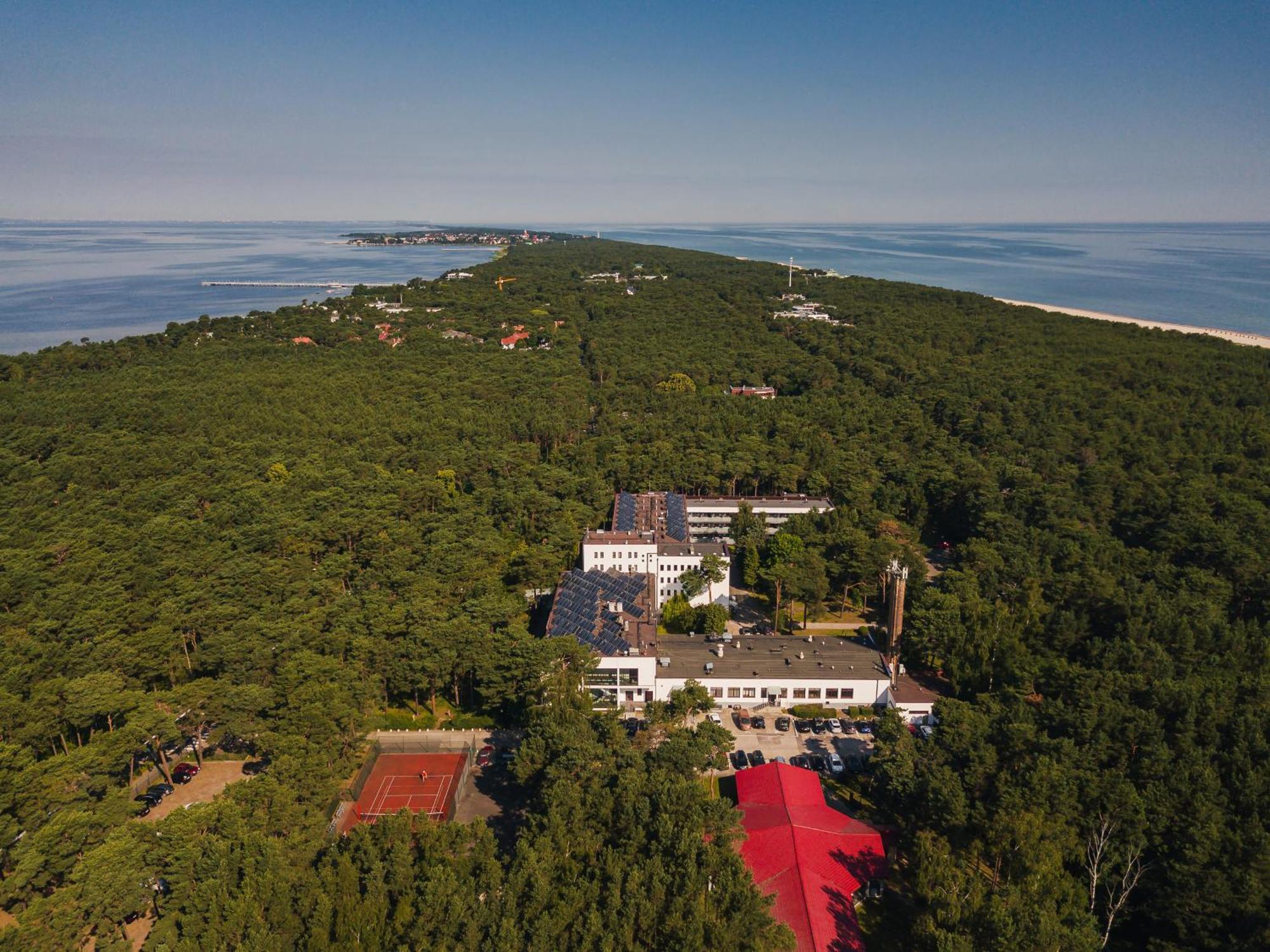 Osrodek Delfin Rewita Hotel Jurata Buitenkant foto
